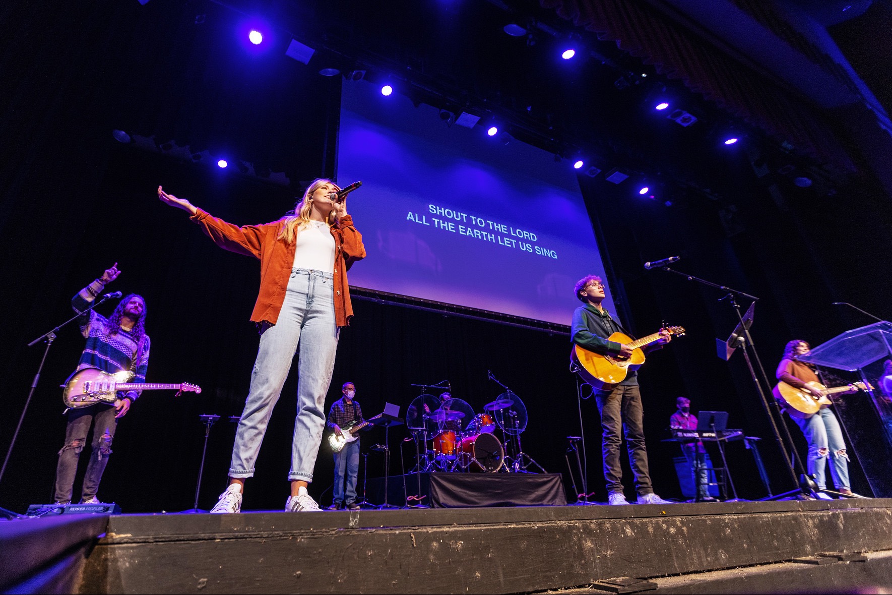 worship on stage