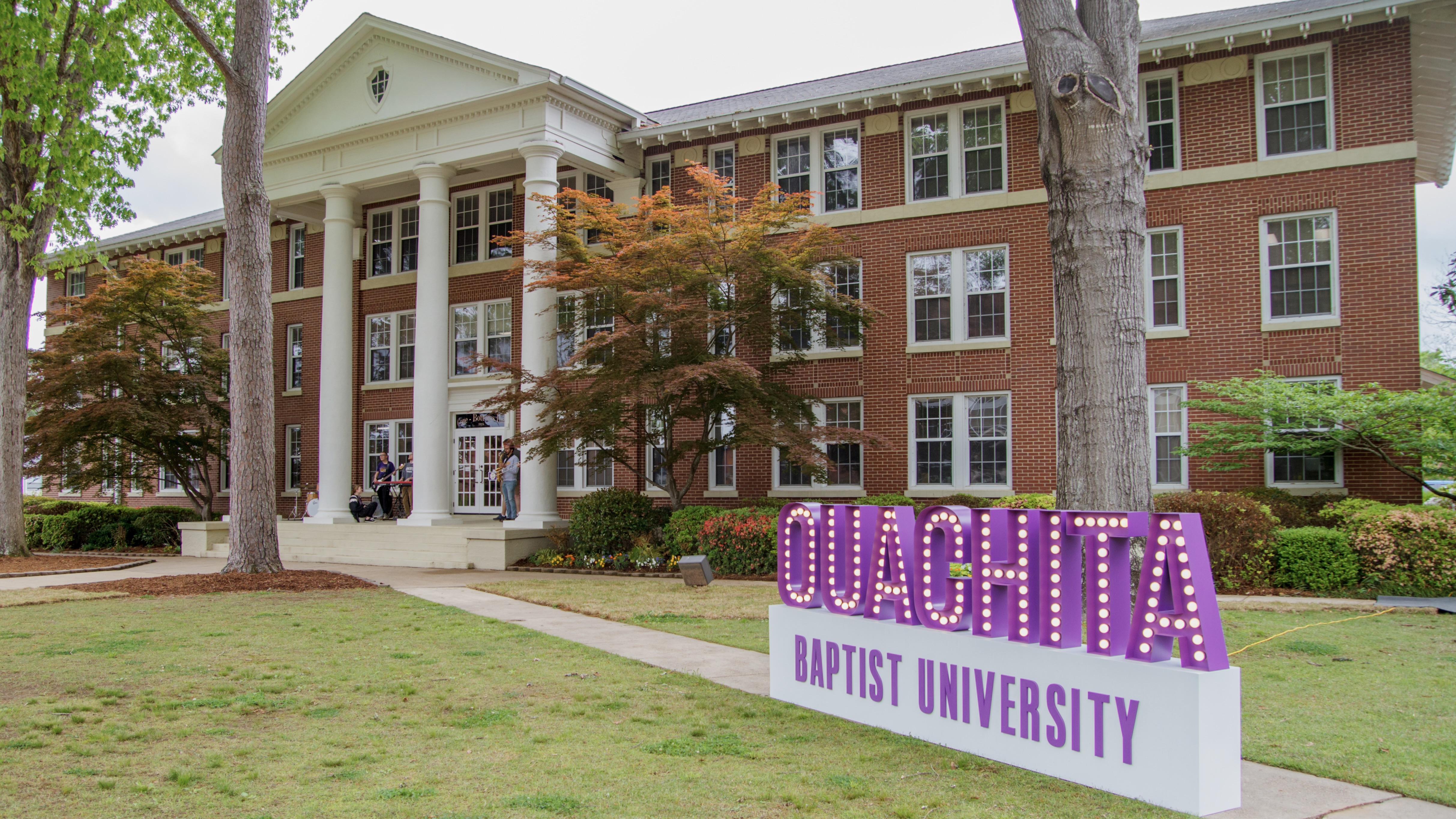 Cone-Bottoms Hall on the campus of Ouachita Baptist University